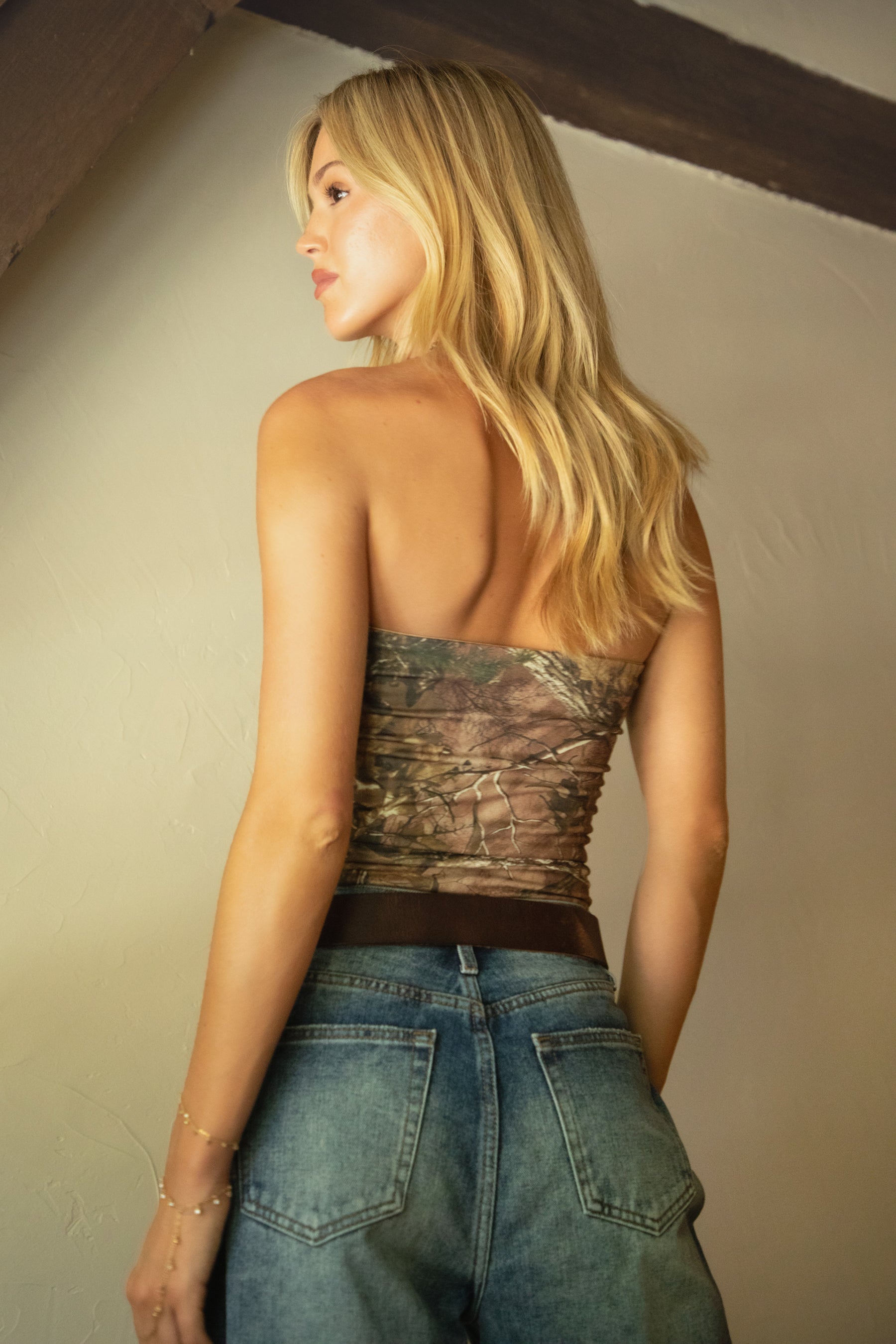 DELTA Woodland Camo Print Jersey Longline Bandeau Top 
Strapless Elevated Basic Top 
Contemporary Forest Woodland Camo in Green 
Comfortable Stretch Fabric
Back To School Western Rodeo Outfit Fashion Inspo