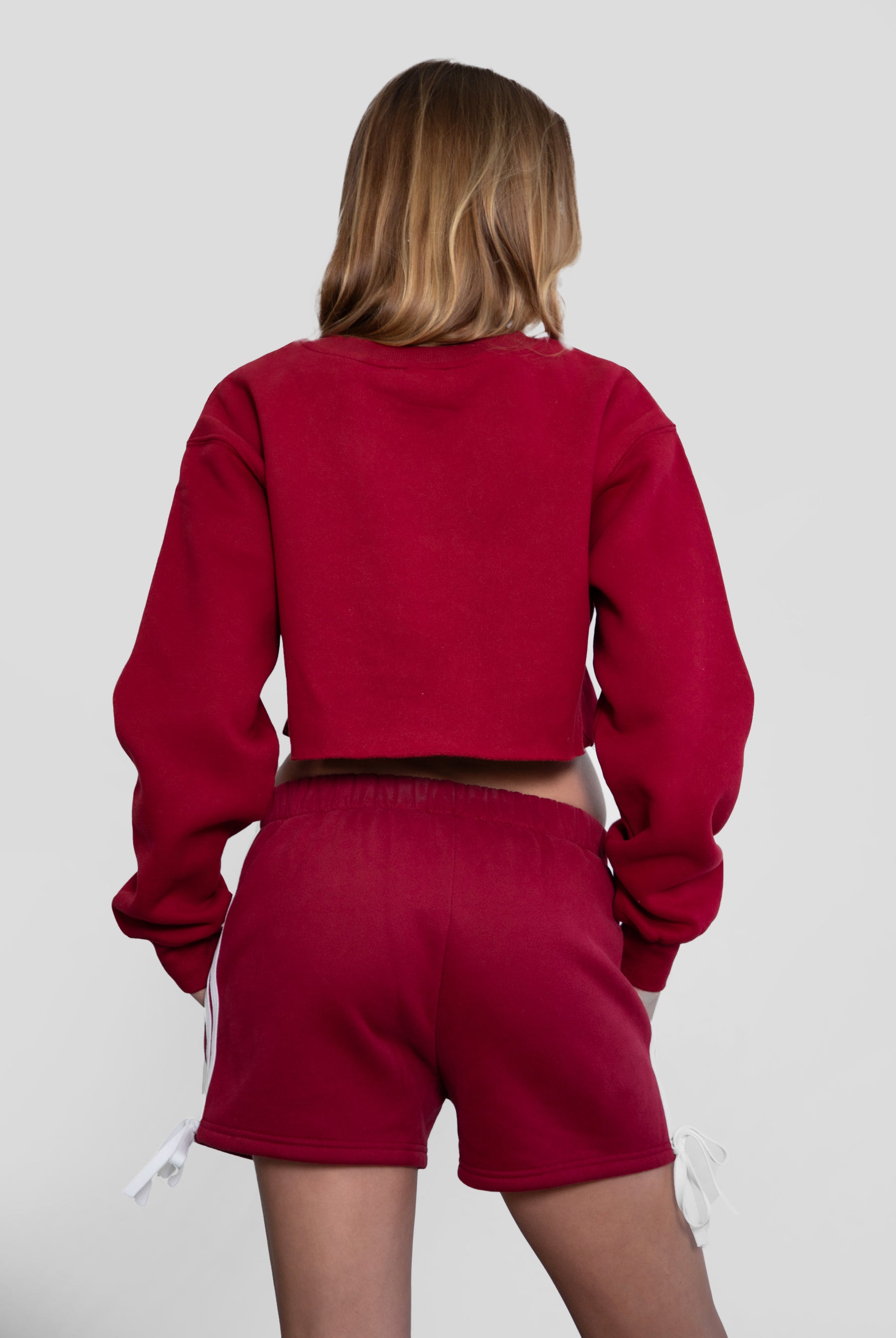 SUNNI casual straight-leg fleece shorts with pockets in burgundy