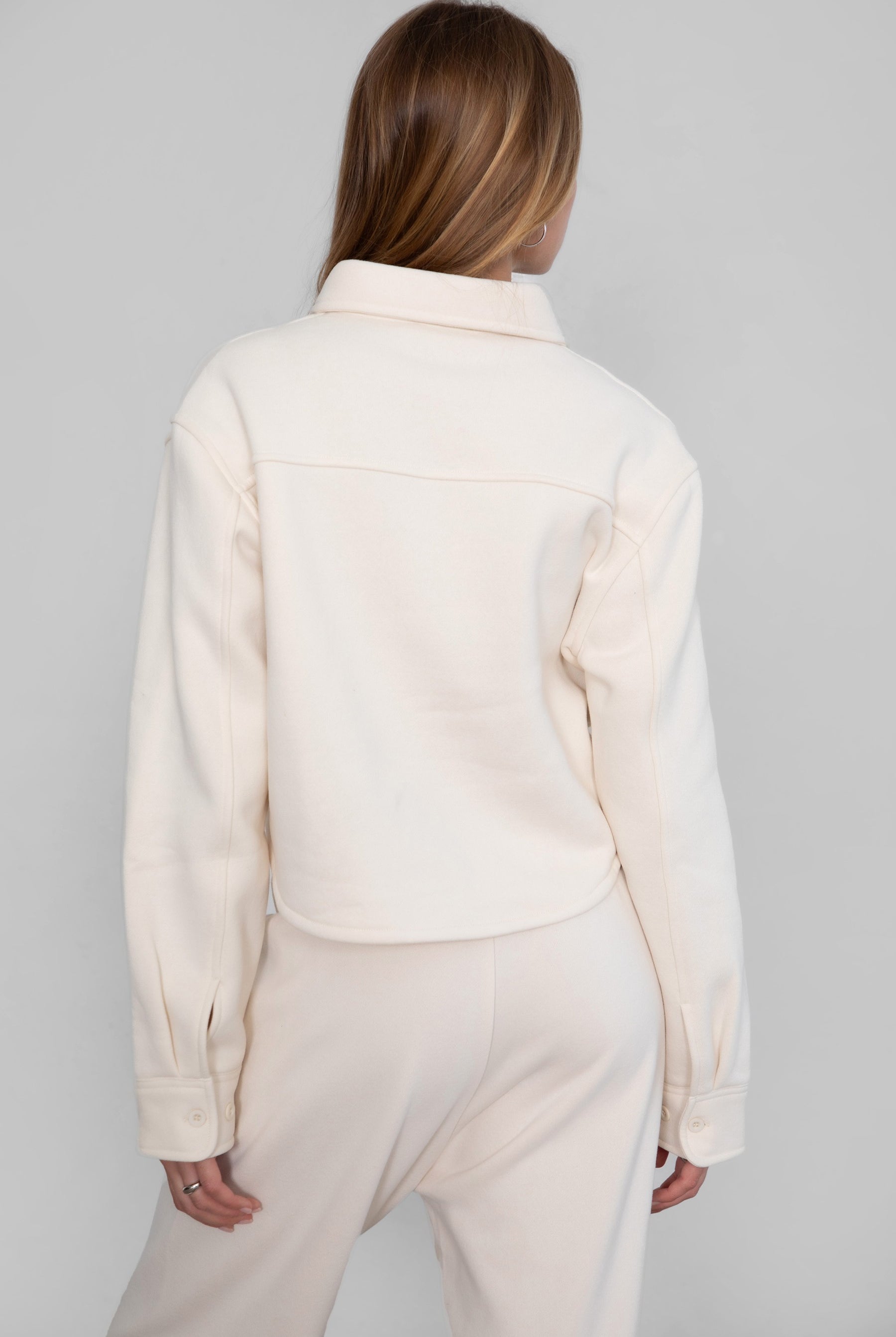 TIC TOC JENNIE cropped fleece shacket in ecru with button-up front and front pocket detail