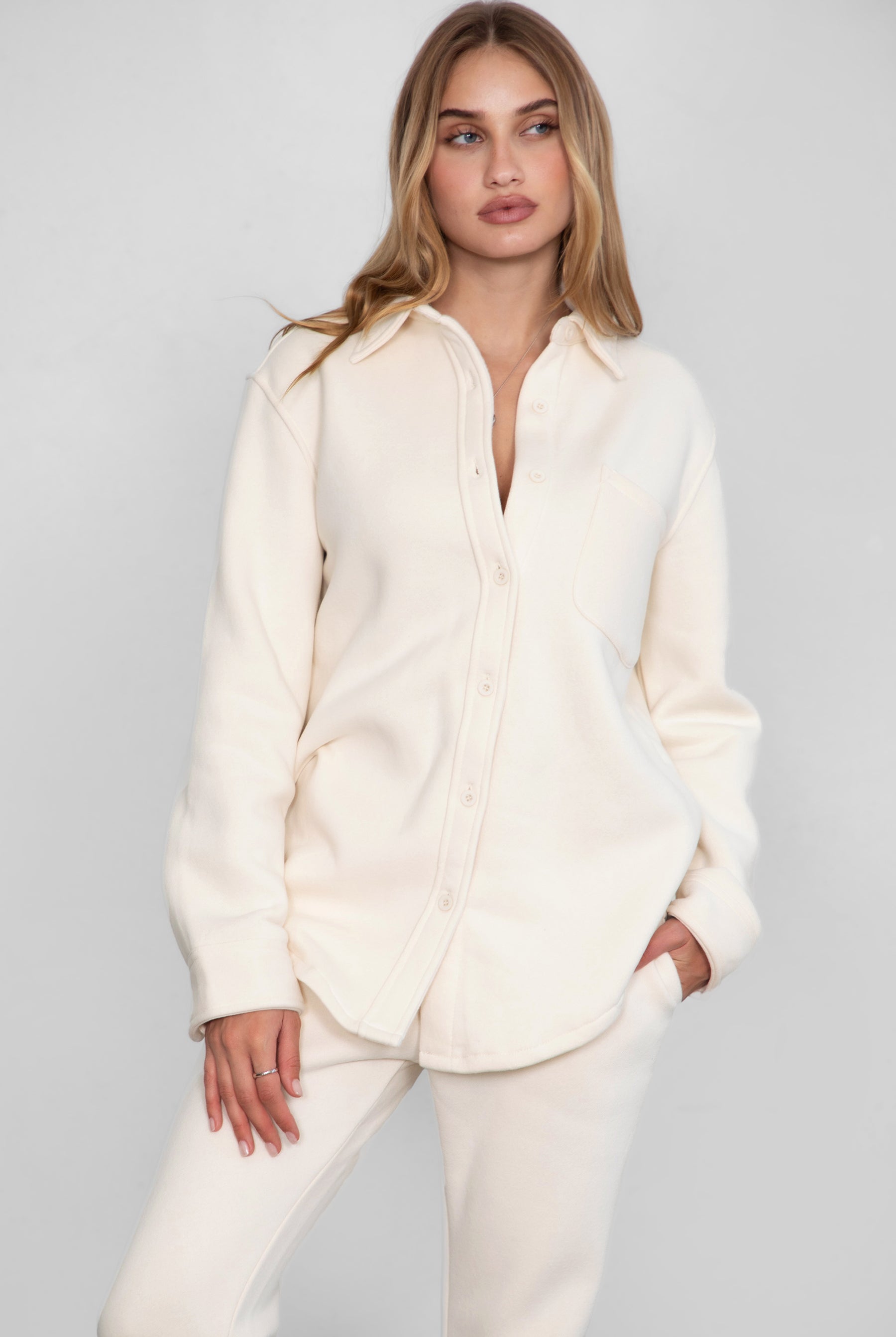 TIC TOC TAYLER Essential Fleece Oversized Shacket in ecru with button-up front and cozy collar
