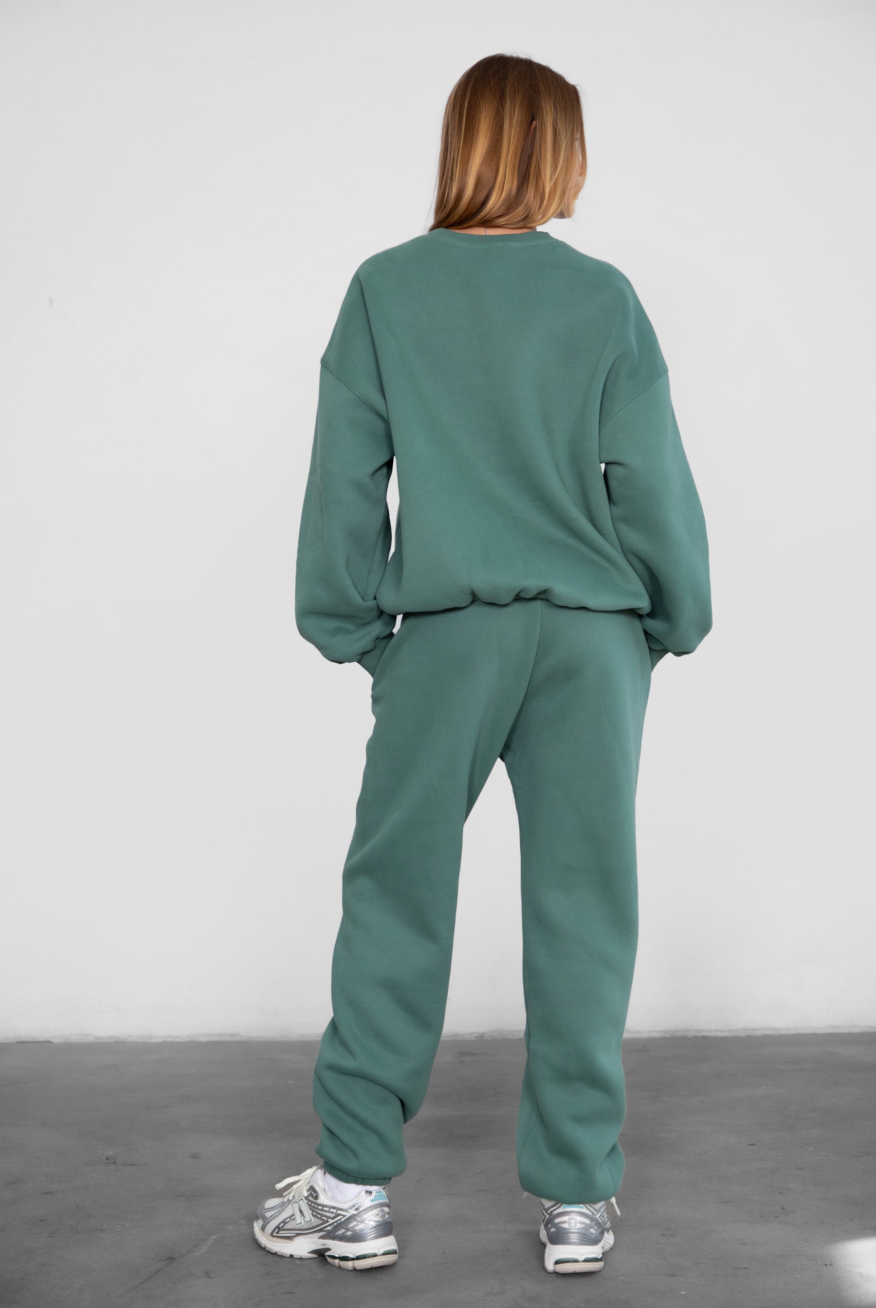 TIC TOC VARSITY oversized fleece crewneck pullover in pin green with ribbed detailing