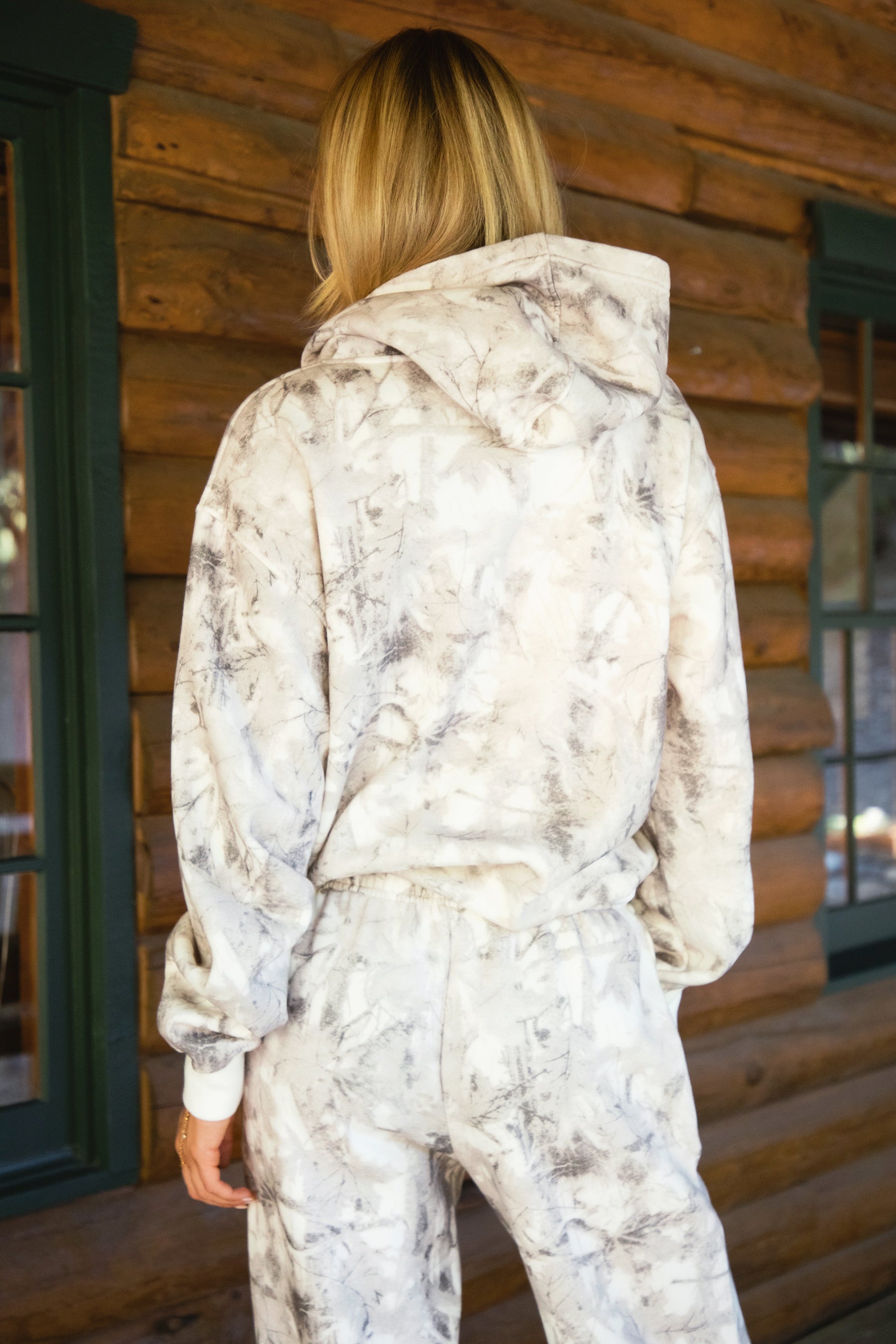 AVERY Light Woodland Camo Fleece Wide Leg Sweatpants
Classic Staple Straight Leg Jogger 
Mid Elasticated Waistband With Interior Drawcord 
Deep Reversible Side Pockets 
Wide Leg Fit with Ample Room 
Light Forest Woodland Camo in Dusted Grey
Featured In Our New Cloud Fleece Fabric 
Back To School Western Rodeo Outfit Fashion Inspo

Cloud Fleece Key Features: 
Soft & Lightweight: Gentle on the skin with a breezy feel.
Midweight Warmth: Keeps you comfortable without overheating.
Drapey Design: Flows effortless