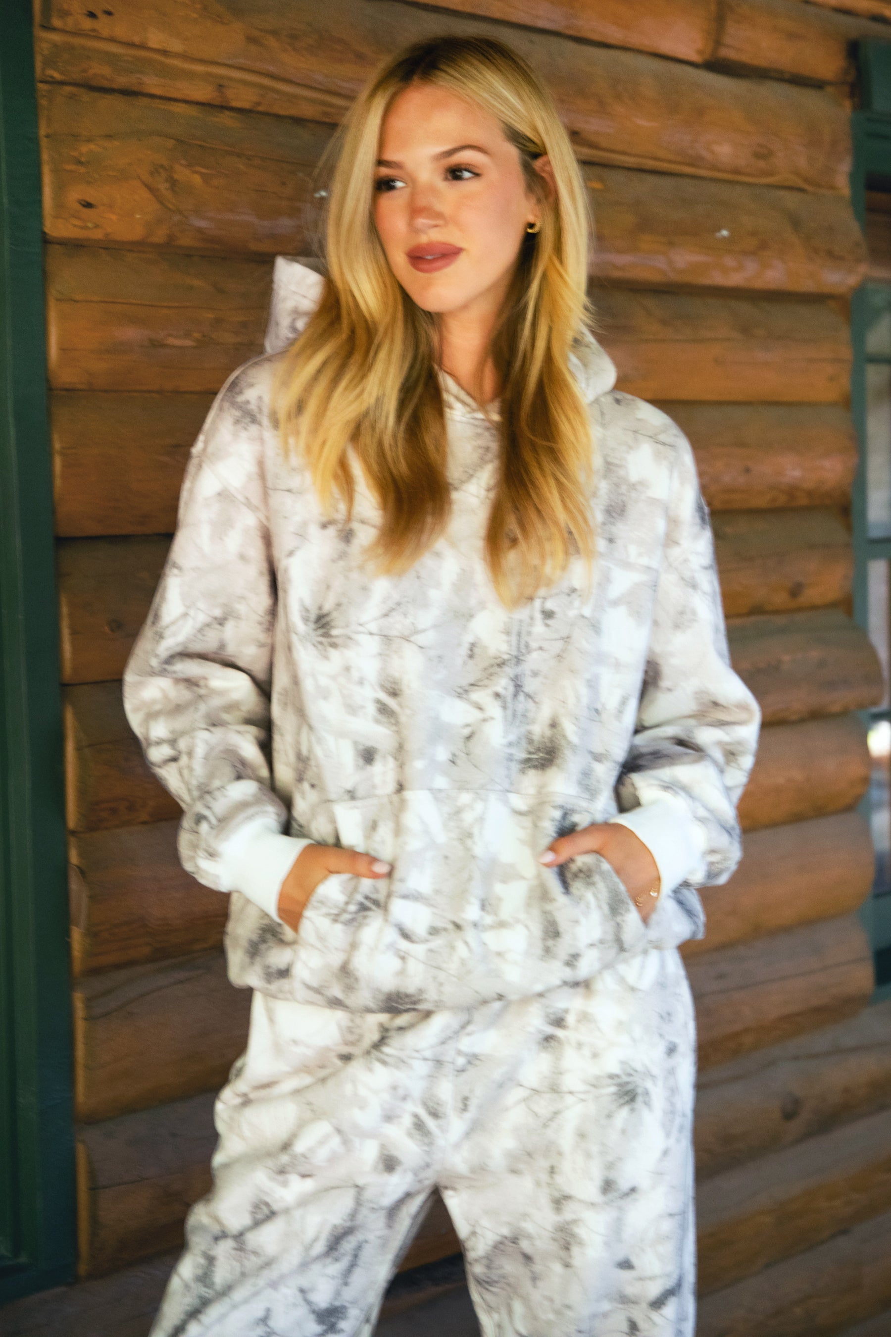 Sweaters & Hoodies – Tic Toc