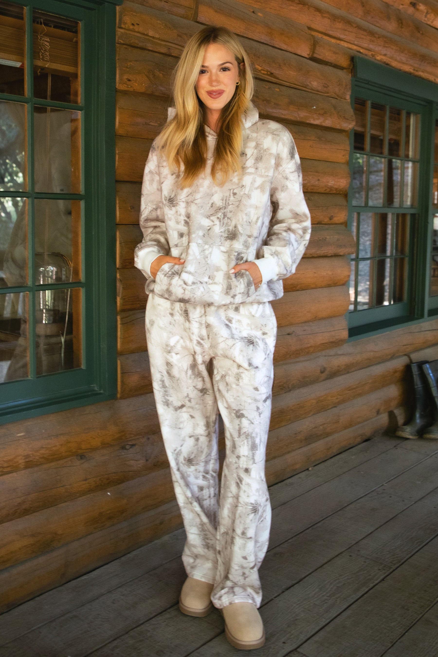 AVERY Light Woodland Camo Fleece Wide Leg Sweatpants
Classic Staple Straight Leg Jogger 
Mid Elasticated Waistband With Interior Drawcord 
Deep Reversible Side Pockets 
Wide Leg Fit with Ample Room 
Light Forest Woodland Camo in Dusted Grey
Featured In Our New Cloud Fleece Fabric 
Back To School Western Rodeo Outfit Fashion Inspo

Cloud Fleece Key Features: 
Soft & Lightweight: Gentle on the skin with a breezy feel.
Midweight Warmth: Keeps you comfortable without overheating.
Drapey Design: Flows effortless