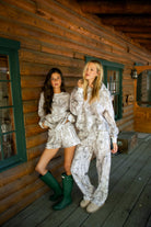 AVERY Light Woodland Camo  Fleece Classic Oversized Hoodie 
Extended Relaxed Fit 
Dropped Hem Shoulder
Kangaroo Pocket Design 
Thick Ribbed Cuffs and Bottom Hem 
Light Forest Woodland Camo  in Dusted Grey
Featured In Our New Cloud Fleece Fabric 
Back To School Western Rodeo Outfit Fashion Inspo

Cloud Fleece Key Features: 
Soft & Lightweight: Gentle on the skin with a breezy feel.
Midweight Warmth: Keeps you comfortable without overheating.
Drapey Design: Flows effortlessly for a flattering, laid-back look.