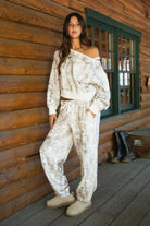 AVERY Light Woodland Camo Fleece Lounge Sweatpants
Elasticated Self-Tie Waistband 
Deep Reversible Side Pockets 
Slightly Tapered Ankle Length And  Elastic Cinch Bottom
Light Forest Woodland Camo in Dusted Grey
Featured In Our New Cloud Fleece Fabric 
Back To School Western Rodeo Outfit Fashion Inspo

Cloud Fleece Key Features: 
Soft & Lightweight: Gentle on the skin with a breezy feel.
Midweight Warmth: Keeps you comfortable without overheating.
Drapey Design: Flows effortlessly for a flattering, laid-back