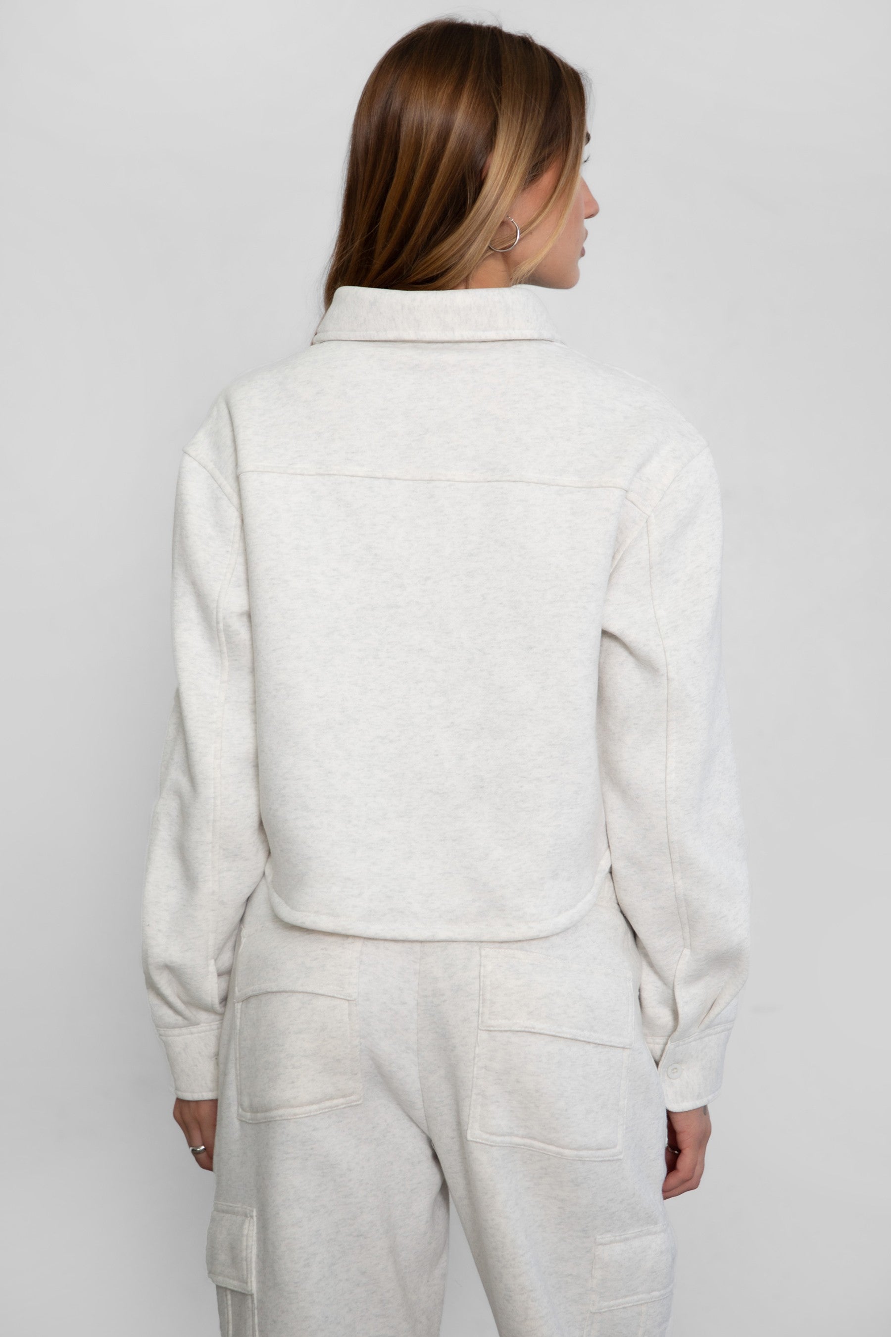 TIC TOC JENNIE cropped fleece shacket in heather white with button-up front and front pocket detail