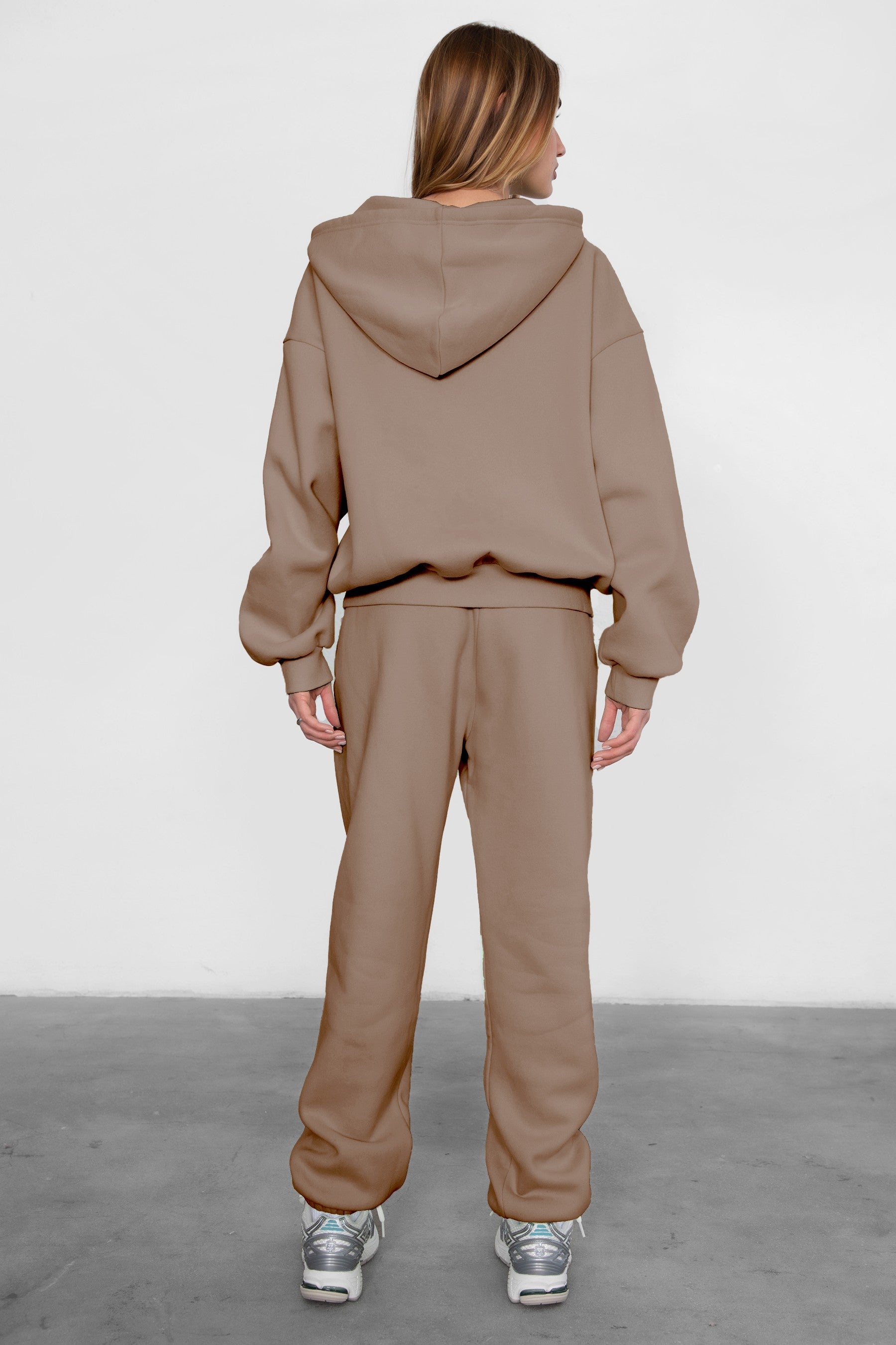 Game-day ready high-waist sweatpants in blush from the Essentials Plush Fleece Collection in coffee 